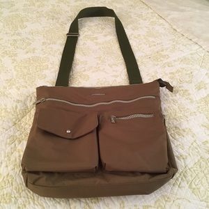 Baggallini cross body bag